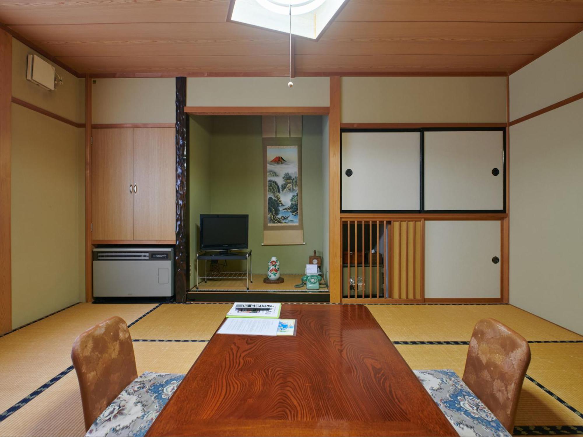 Tabist Ryokufuen Kiyoharu Hotell Takayama  Eksteriør bilde